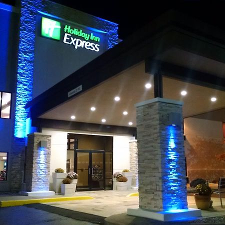Holiday Inn Express Cloverdale - Greencastle By Ihg Buitenkant foto
