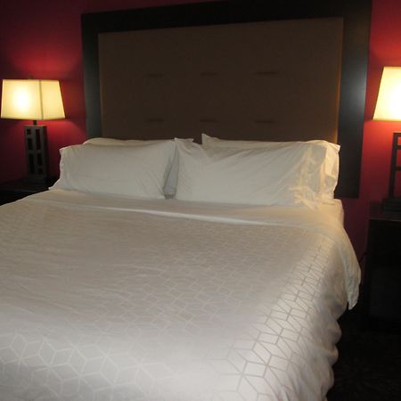 Holiday Inn Express Cloverdale - Greencastle By Ihg Buitenkant foto