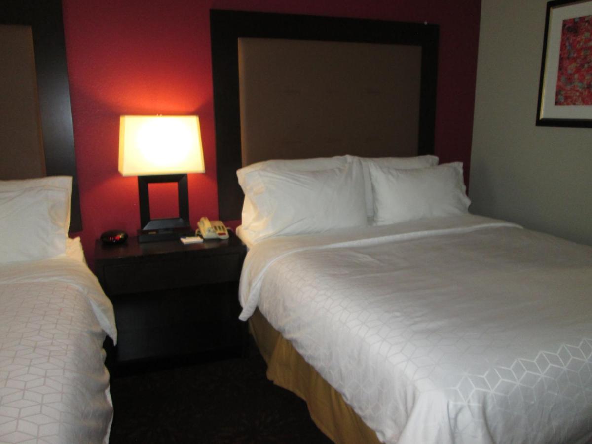 Holiday Inn Express Cloverdale - Greencastle By Ihg Buitenkant foto