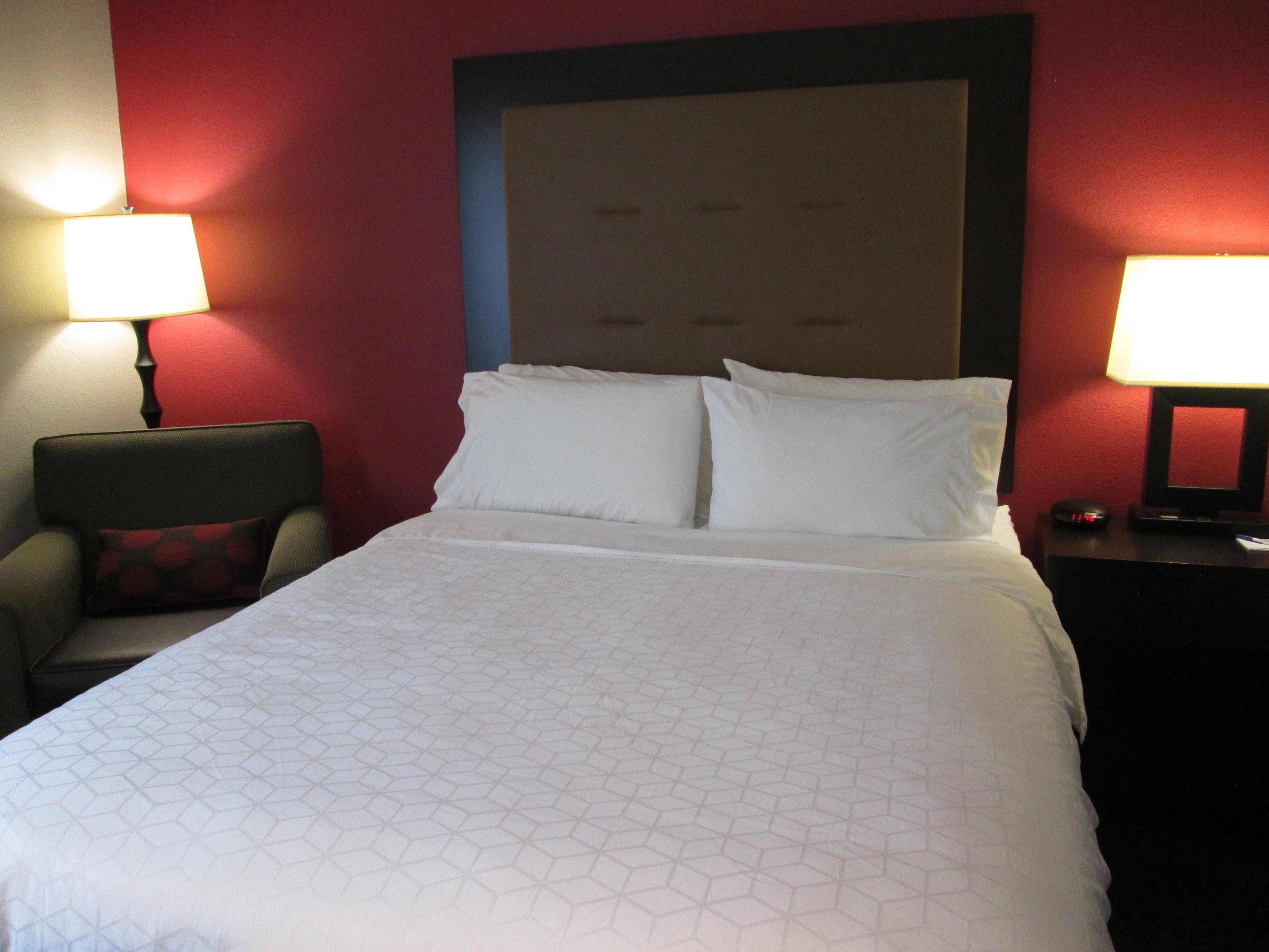 Holiday Inn Express Cloverdale - Greencastle By Ihg Buitenkant foto