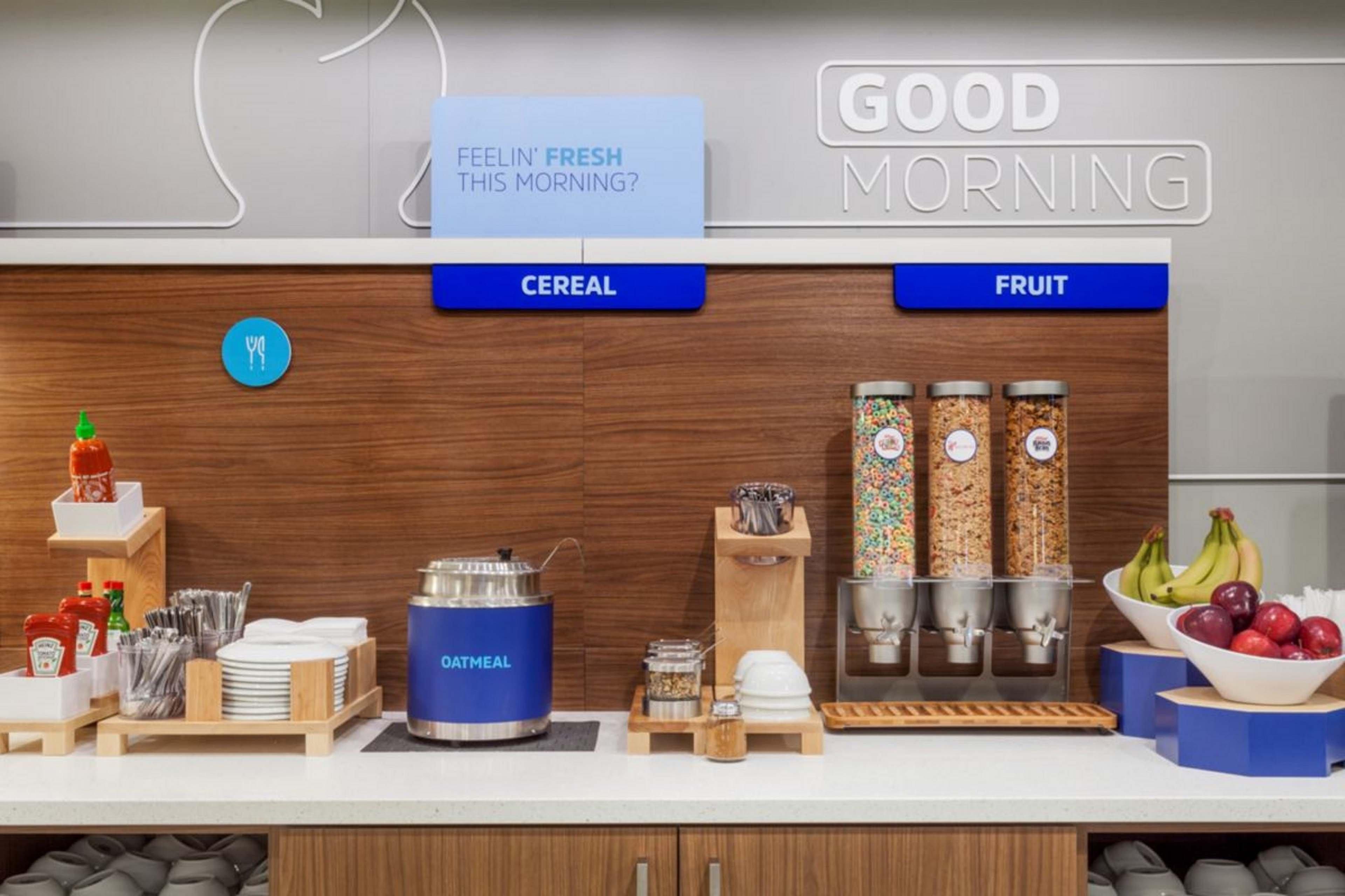 Holiday Inn Express Cloverdale - Greencastle By Ihg Buitenkant foto