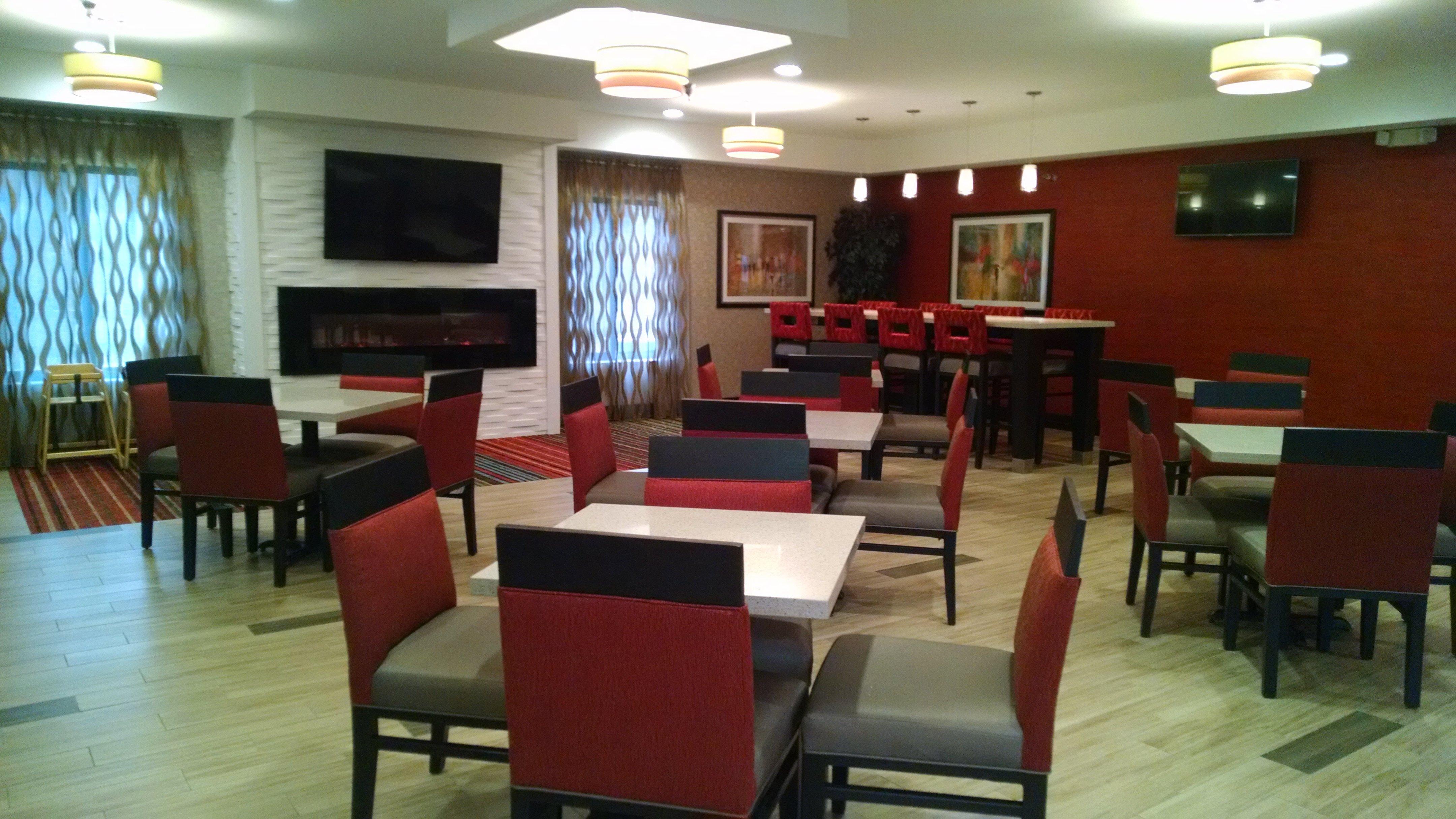 Holiday Inn Express Cloverdale - Greencastle By Ihg Buitenkant foto