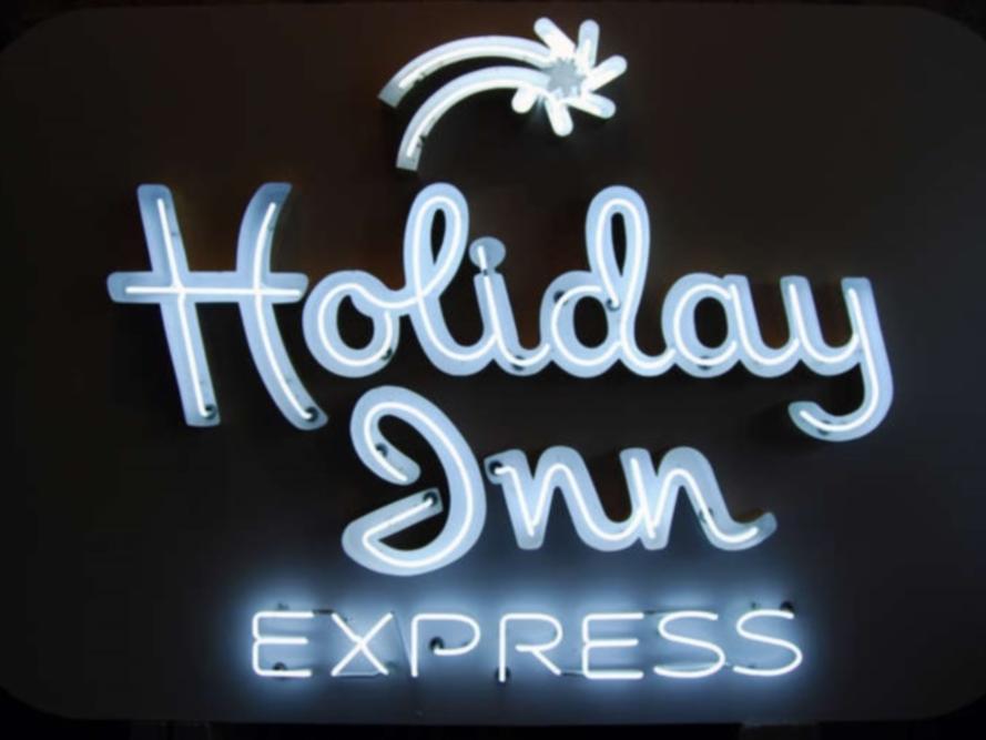 Holiday Inn Express Cloverdale - Greencastle By Ihg Buitenkant foto