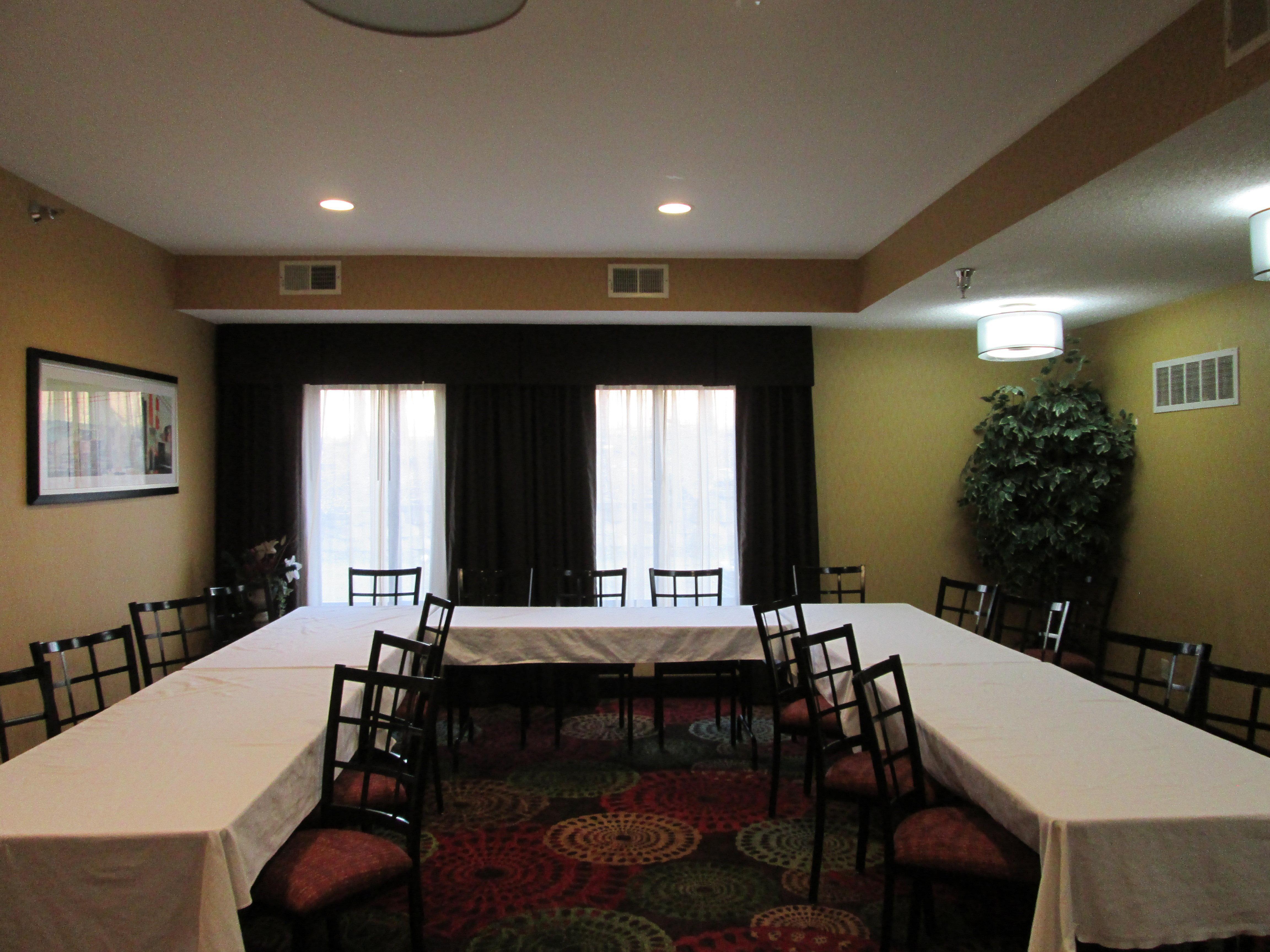 Holiday Inn Express Cloverdale - Greencastle By Ihg Buitenkant foto