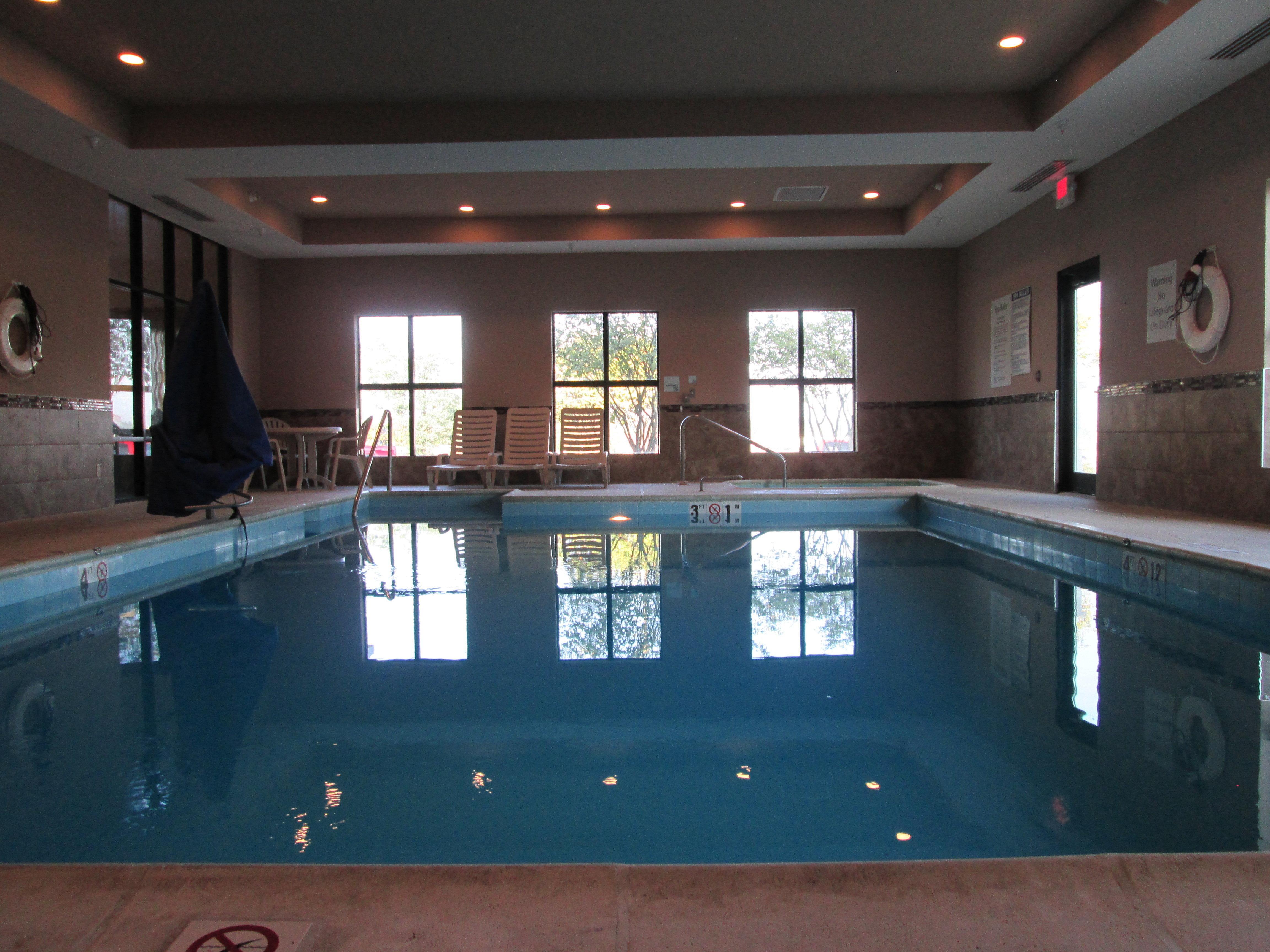 Holiday Inn Express Cloverdale - Greencastle By Ihg Buitenkant foto